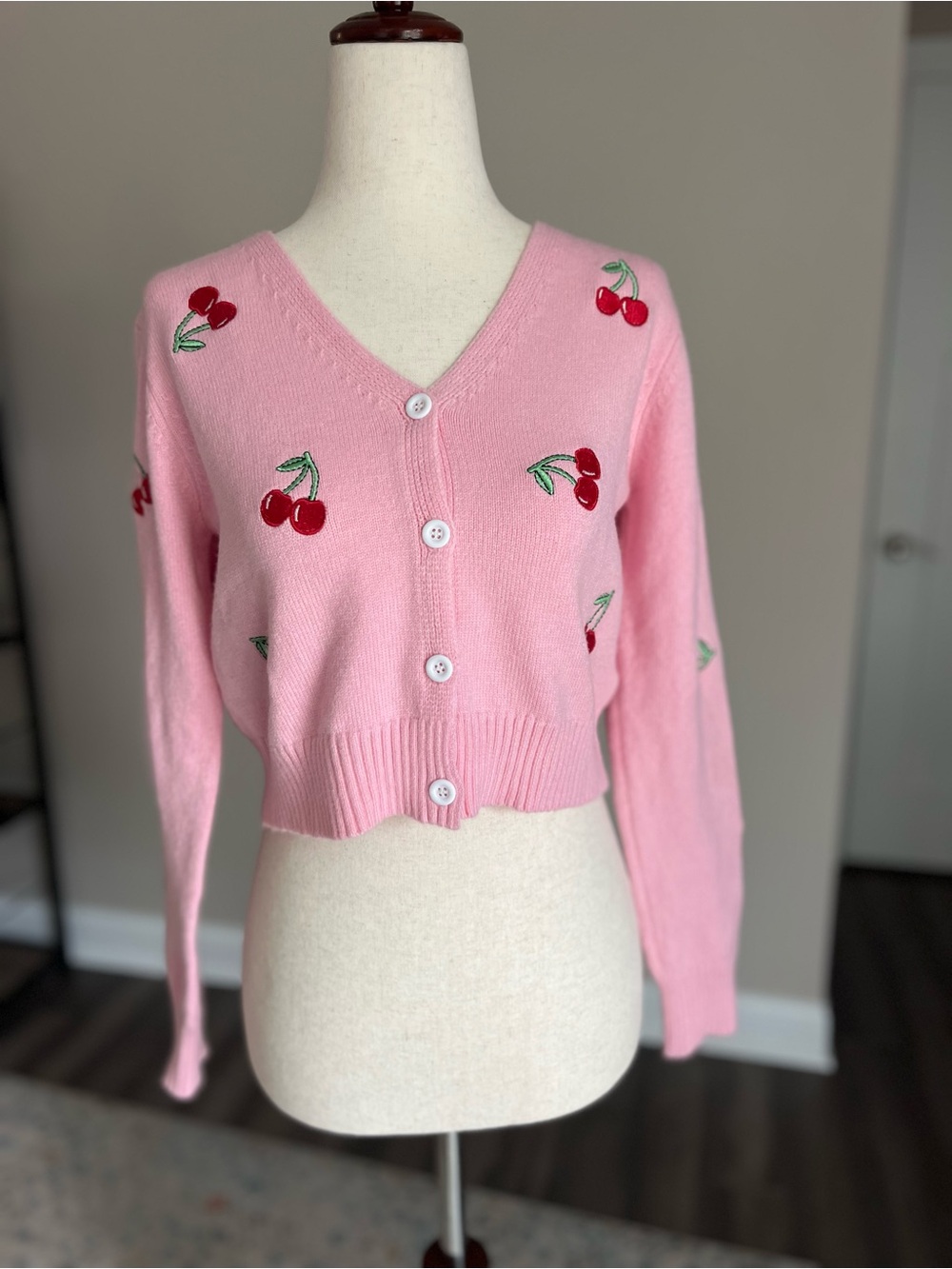 Feminine and Preppy Pink Cherry-Embroidered V-Neck Cropped Cardigan